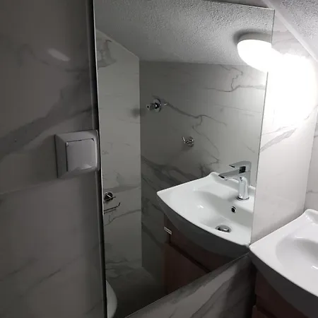 Danai Maisonettes Ofriniou بيت للعطل *