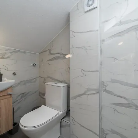Danai Maisonettes Ofriniou Holiday home *