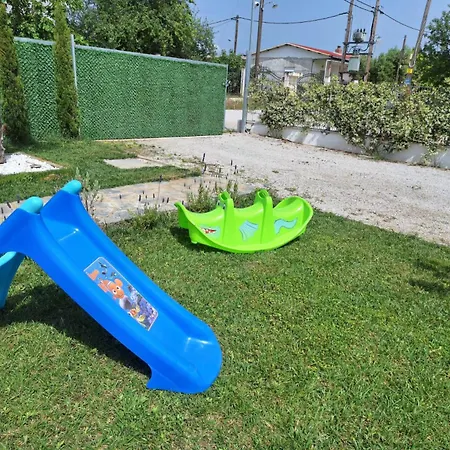 Danai Maisonettes Ofriniou بيت للعطل