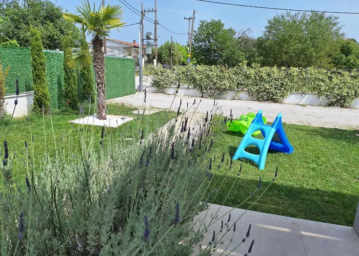 Danai Maisonettes Ofriniou